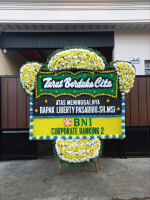 Papan Bunga Duka di Kosambi Barat