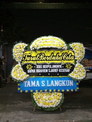 Papan Bunga Duka di Kosambi Barat